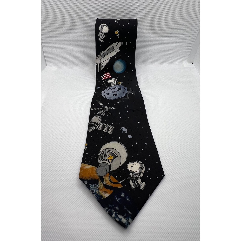 Vintage Peanuts Snoopy Astronaut Space Tie Silk Made In USA EUC Moon